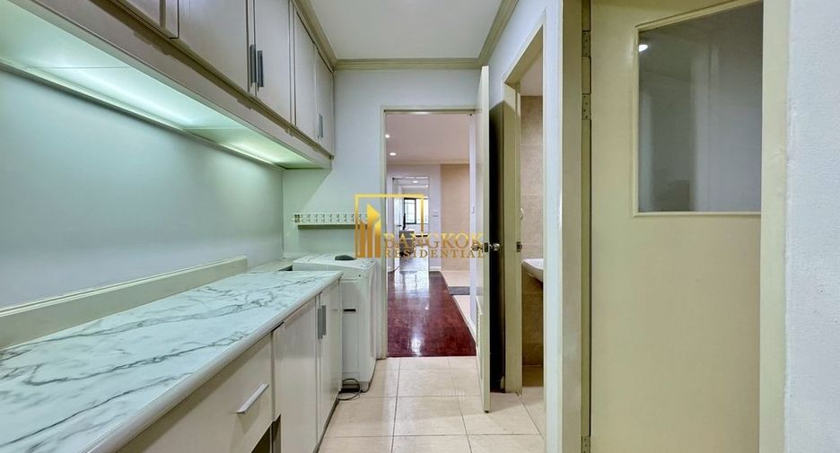 Condo en alquiler de 2 habitaciones en Khlong Toei, Bangkok