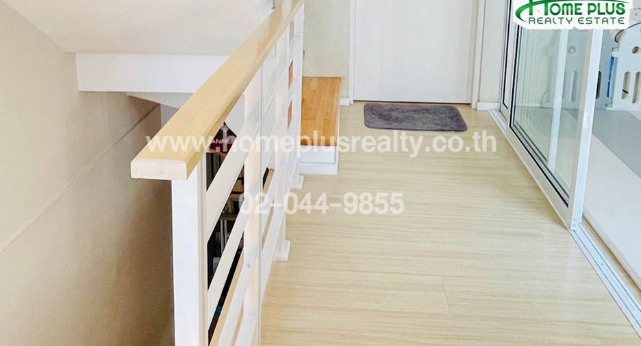 For sale 4 bedrooms townhouse in Bueng Kum, Bangkok
