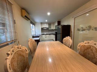 Reihenhaus zur Miete mit 3 Zimmer in Phaya Thai, Bangkok
