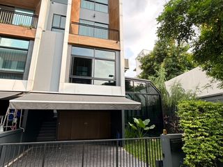 For sale 3 Beds house in Yan Nawa, Bangkok