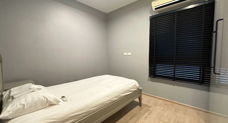 For sale 3 bedrooms house in Yan Nawa, Bangkok