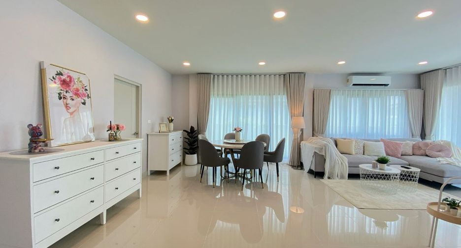 For rent 4 bedrooms house in Bang Phli, Samut Prakan