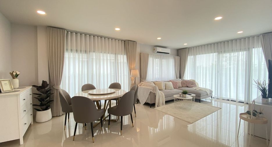 For rent 4 bedrooms house in Bang Phli, Samut Prakan