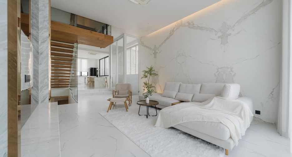 ให้เช่า และ ขาย 3 ห้องนอน บ้านเดี่ยว ใน วัฒนา, กรุงเทพฯ