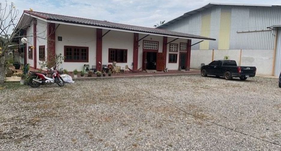 For sale 3 bedrooms warehouse in Klaeng, Rayong