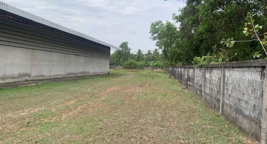 For sale 3 bedrooms warehouse in Klaeng, Rayong