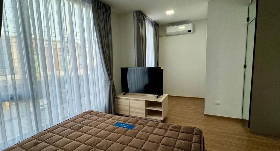 For rent 3 bedrooms townhouse in Bang Phli, Samut Prakan