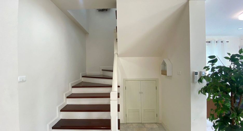 For rent 3 bedrooms house in San Sai, Chiang Mai