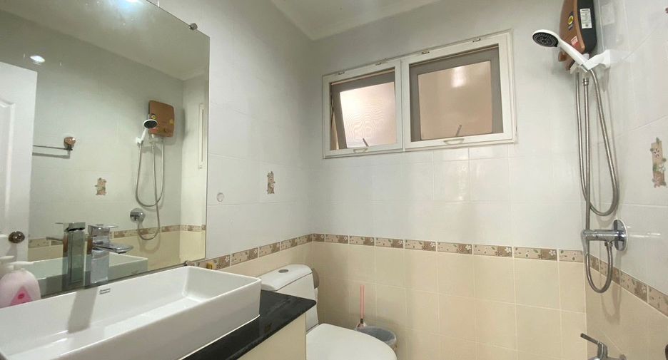 For rent 3 bedrooms house in San Sai, Chiang Mai