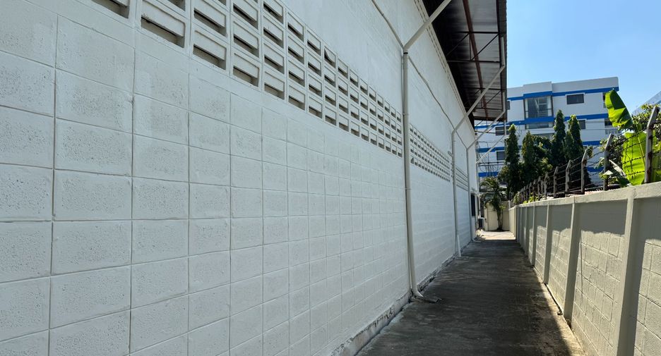À louer entrepôt à Suan Luang, Bangkok