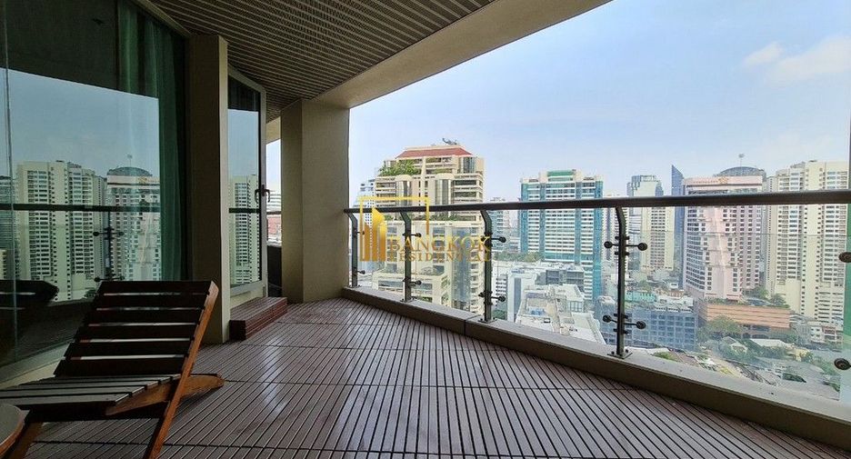 For rent 2 bedrooms condo in Khlong Toei, Bangkok