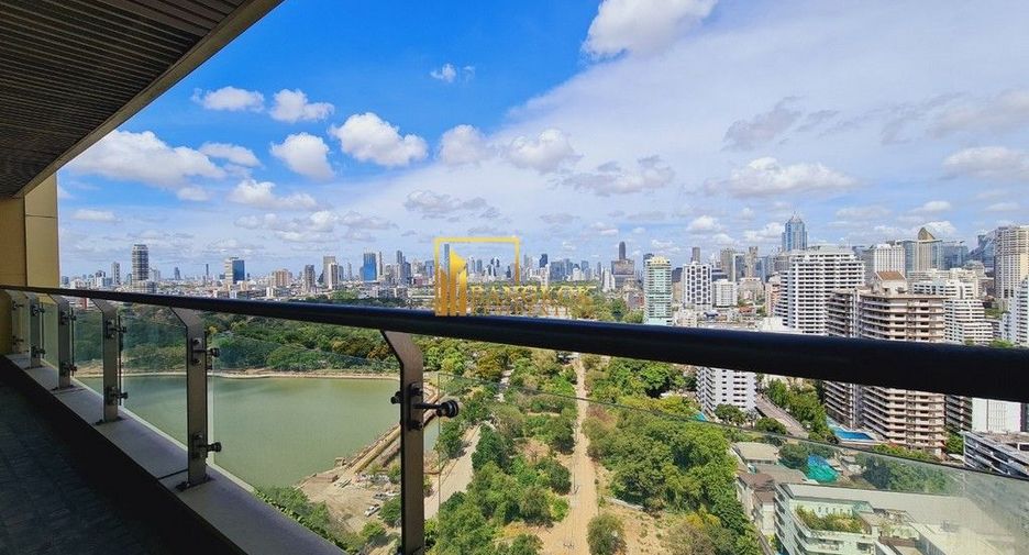For rent 2 bedrooms condo in Khlong Toei, Bangkok