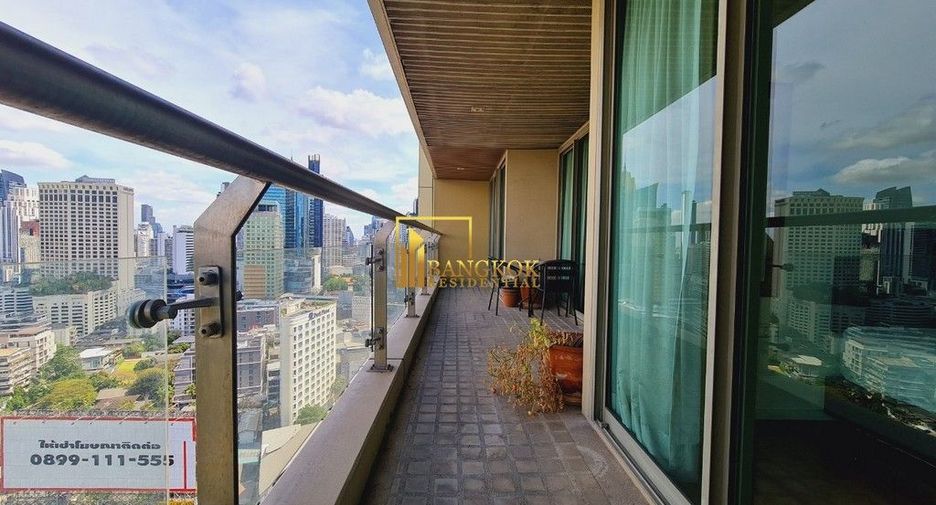 For rent 2 bedrooms condo in Khlong Toei, Bangkok