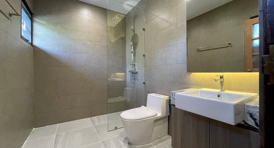 Haus zur Miete und zum Kauf mit 4 Zimmer in Mueang Chiang Mai, Chiang Mai