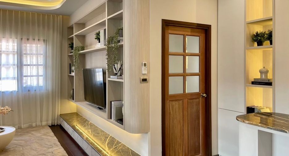 Haus zur Miete und zum Kauf mit 4 Zimmer in Mueang Chiang Mai, Chiang Mai