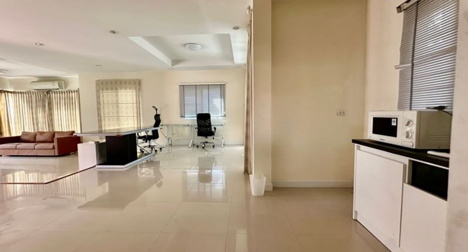 ขาย 4 เตียง บ้านเดี่ยว ใน ศรีราชา, ชลบุรี