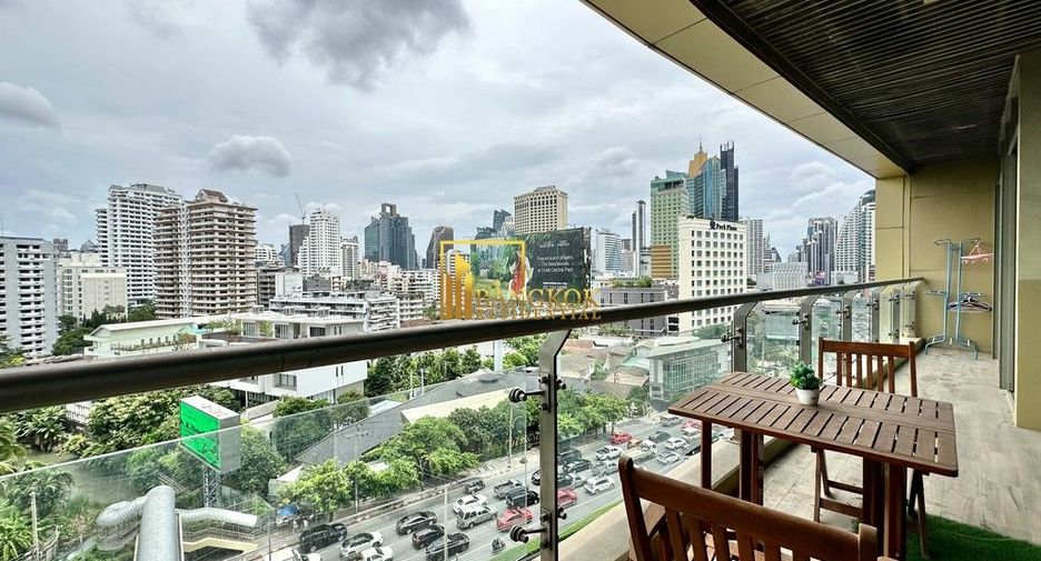For rent 2 bedrooms condo in Khlong Toei, Bangkok