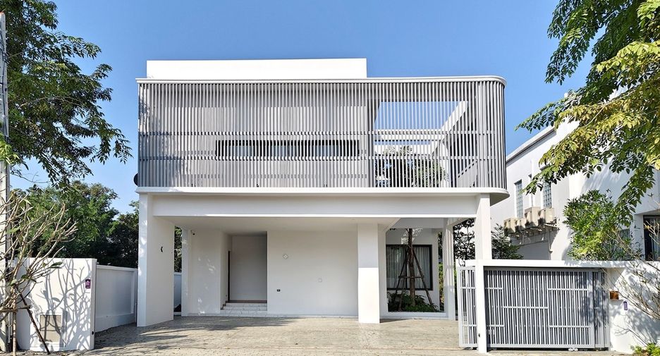 For sale 4 bedrooms house in Hang Dong, Chiang Mai