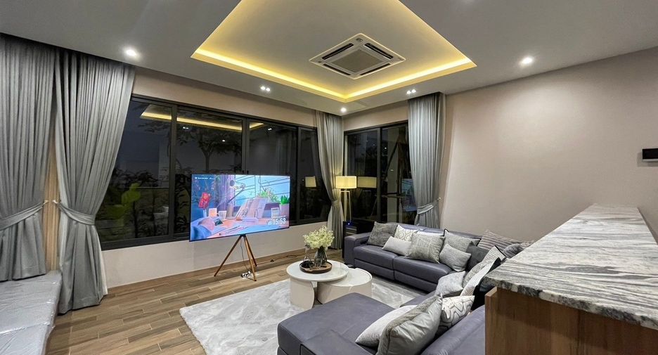 For sale 4 bedrooms house in Hang Dong, Chiang Mai