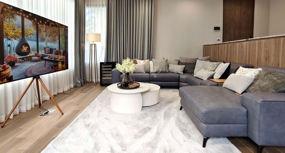 For sale 4 bedrooms house in Hang Dong, Chiang Mai
