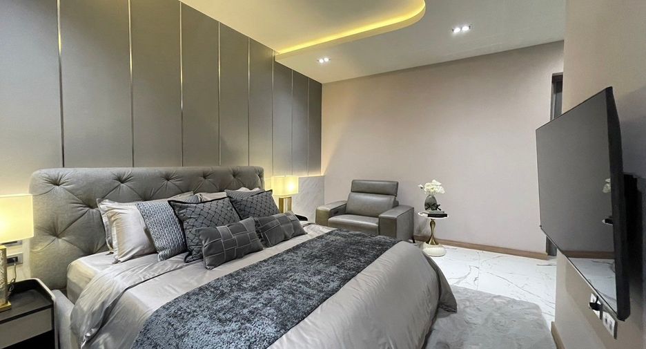 For sale 4 bedrooms house in Hang Dong, Chiang Mai
