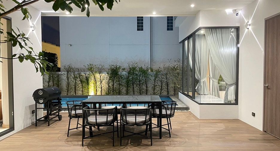 For sale 4 bedrooms house in Hang Dong, Chiang Mai