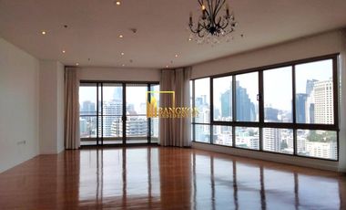 For rent 4 bedrooms condo in Khlong Toei, Bangkok