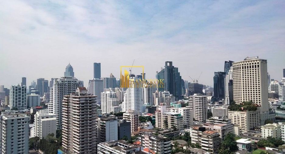 For rent 4 bedrooms condo in Khlong Toei, Bangkok