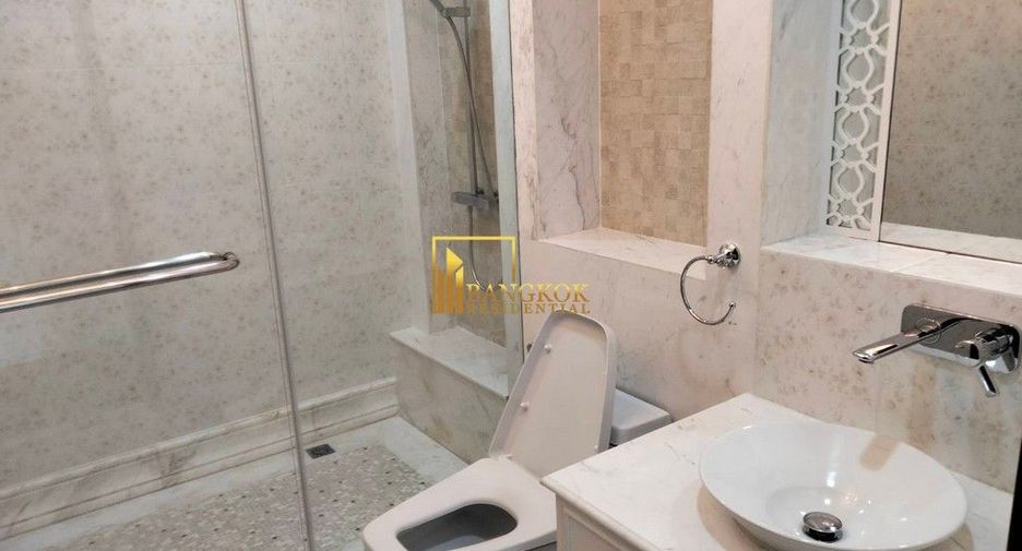 For rent 4 bedrooms condo in Khlong Toei, Bangkok