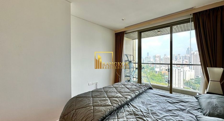 For rent 2 bedrooms condo in Khlong Toei, Bangkok