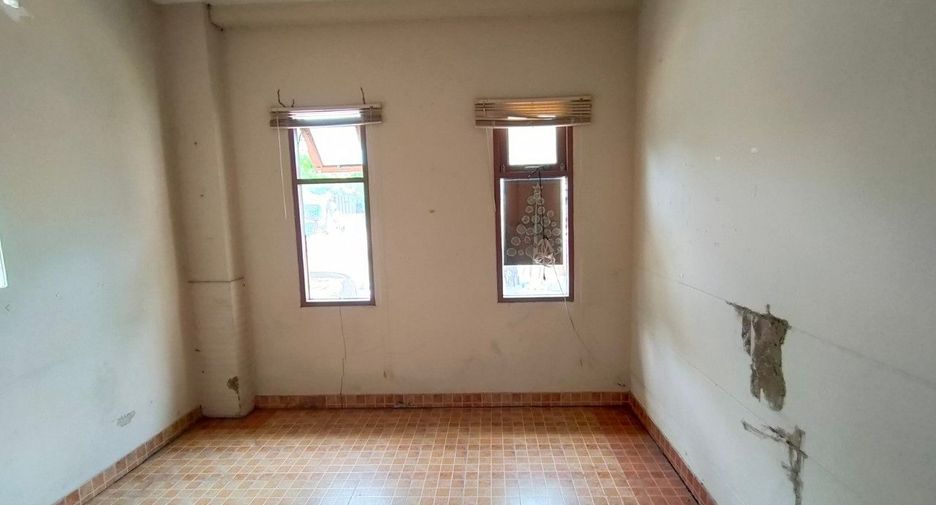 Haus zum Kauf mit Studio in Lat Krabang, Bangkok