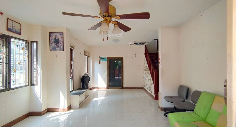 Haus zum Kauf mit Studio in Lat Krabang, Bangkok
