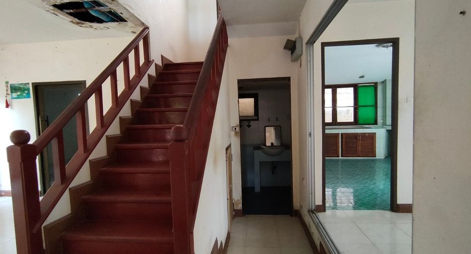 Haus zum Kauf mit Studio in Lat Krabang, Bangkok