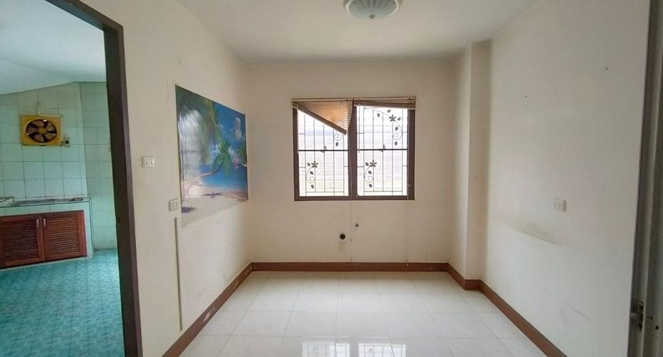 Haus zum Kauf mit Studio in Lat Krabang, Bangkok