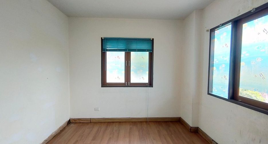 Haus zum Kauf mit Studio in Lat Krabang, Bangkok