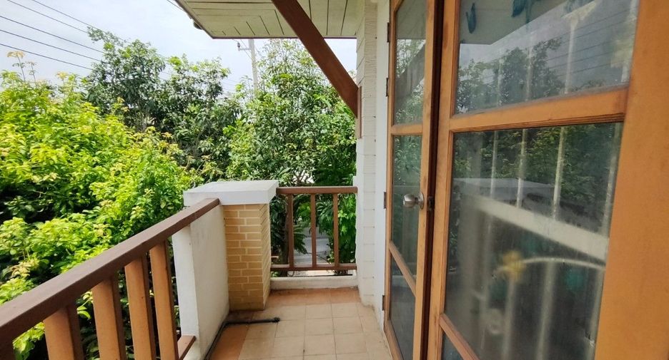 Haus zum Kauf mit Studio in Lat Krabang, Bangkok