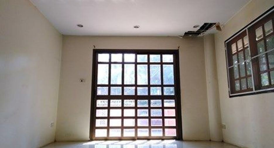 Haus zum Kauf mit Studio in Prawet, Bangkok