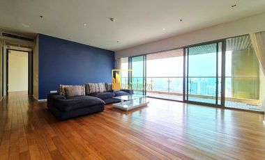 For rent 3 bedrooms condo in Khlong Toei, Bangkok