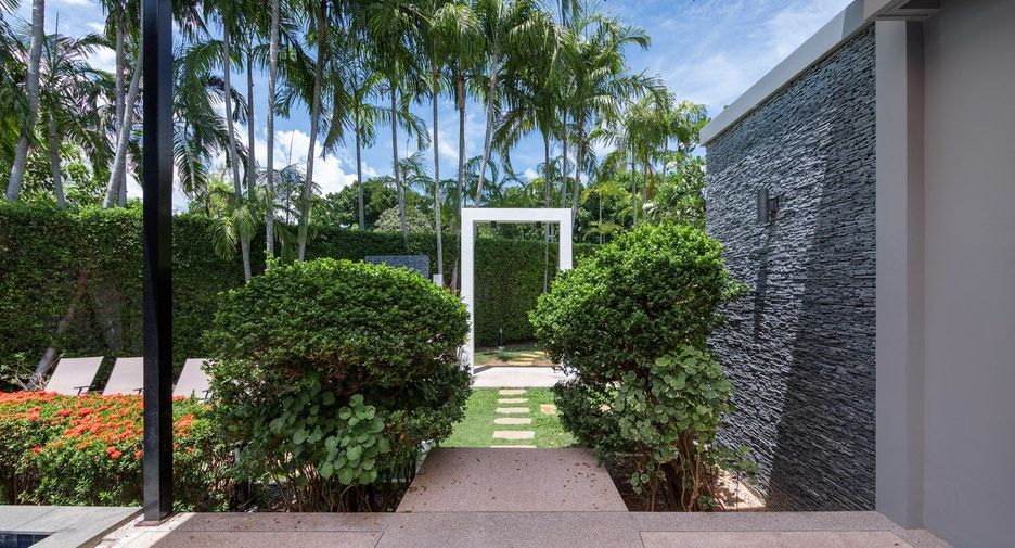 For rent 4 bed villa in Mueang Phuket, Phuket