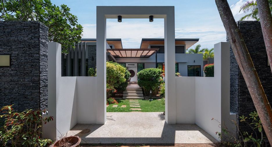 For rent 4 bed villa in Mueang Phuket, Phuket
