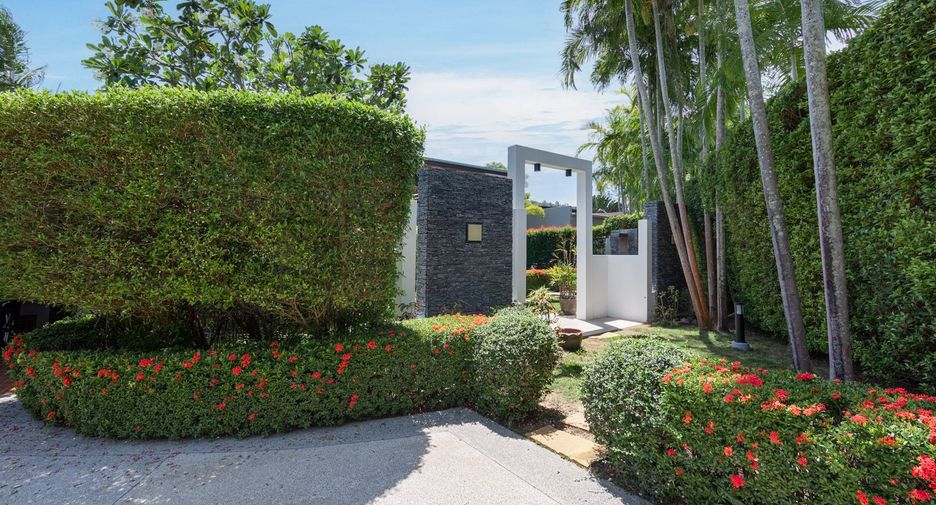 For rent 4 bed villa in Mueang Phuket, Phuket