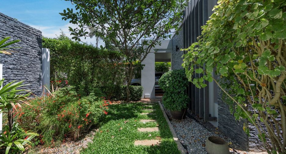 For rent 4 bed villa in Mueang Phuket, Phuket
