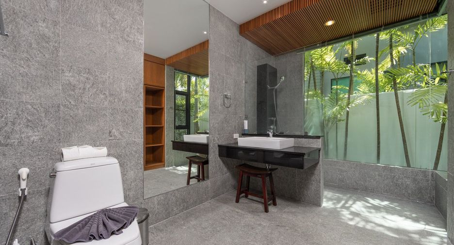 For rent 4 bed villa in Mueang Phuket, Phuket