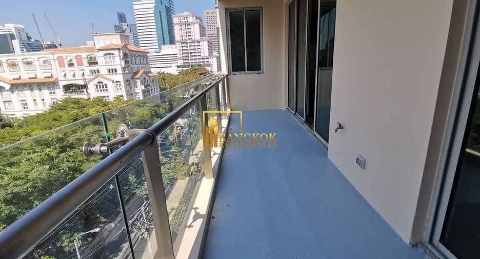 For rent 2 bedrooms condo in Sathon, Bangkok
