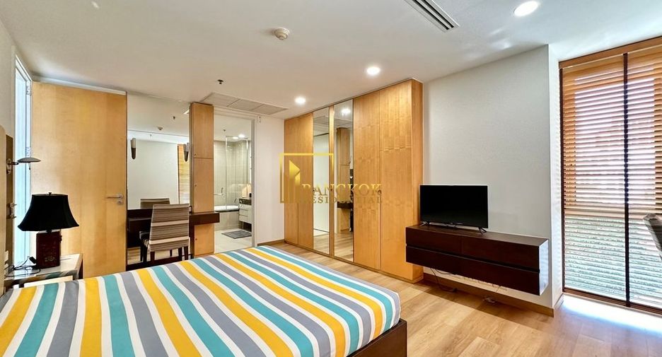 For rent 2 bedrooms condo in Sathon, Bangkok