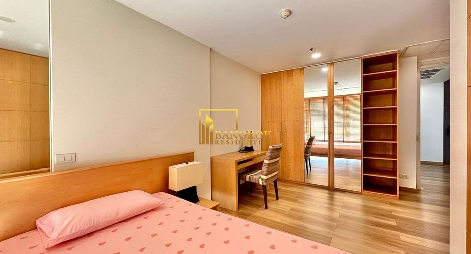 For rent 2 bedrooms condo in Sathon, Bangkok