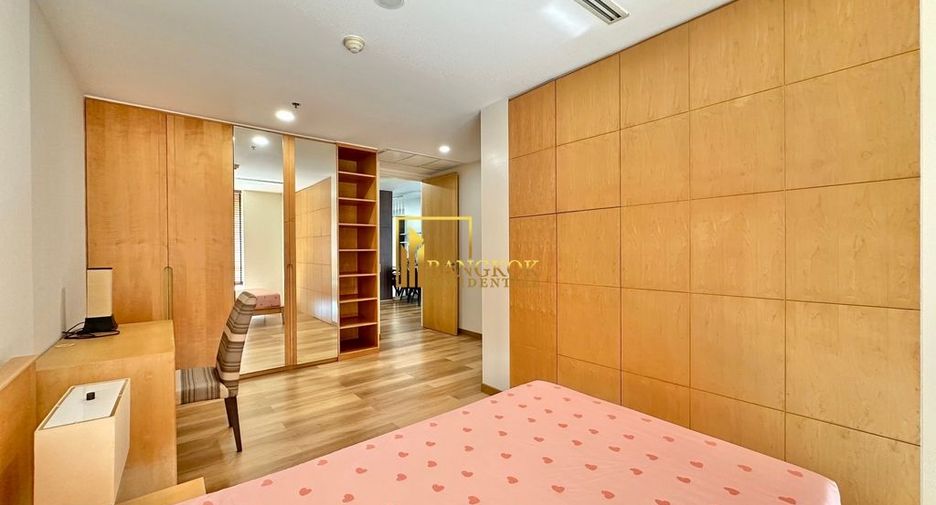 For rent 2 bedrooms condo in Sathon, Bangkok