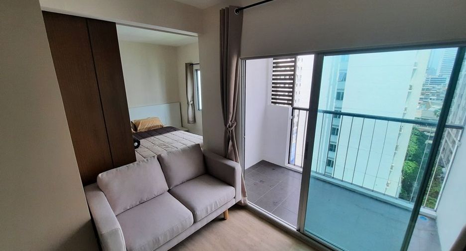 For sale studio condo in Ratchathewi, Bangkok