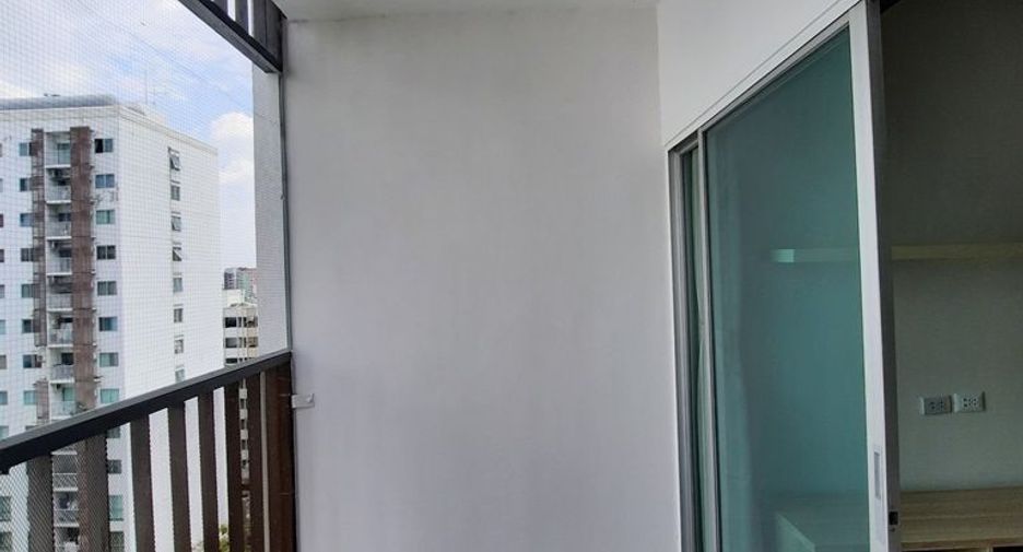 For sale studio condo in Ratchathewi, Bangkok