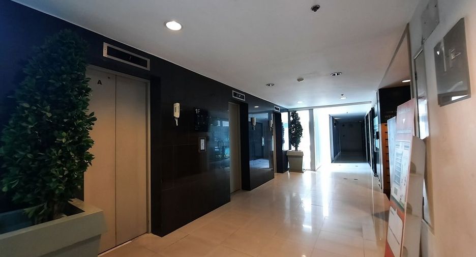 For sale studio condo in Ratchathewi, Bangkok
